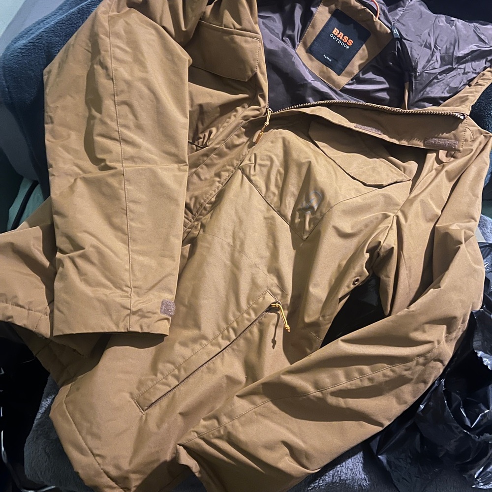 Bass Outdoor Tan and Brown Jacket